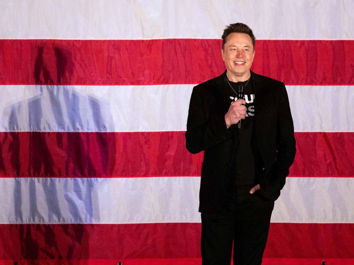 Sì degli azionisti Tesla al maxi compenso per Musk: ecco i 1.000 miliardi che lo rendono il primo trilionario Sì degli azionisti Tesla al maxi compenso per Musk: ecco i 1.000 miliardi che lo rendono il primo trilionario