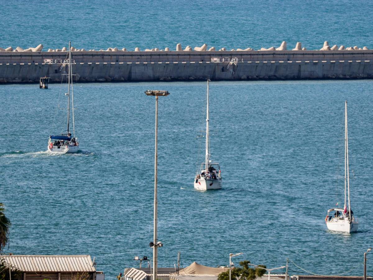 Flotilla, liberati i parlamentari italiani, ripartono oggi. E spunta un