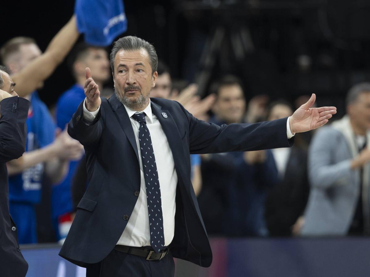 Banchi ct full time dell’Italbasket: "Obiettivo andare ai Mondiali"
