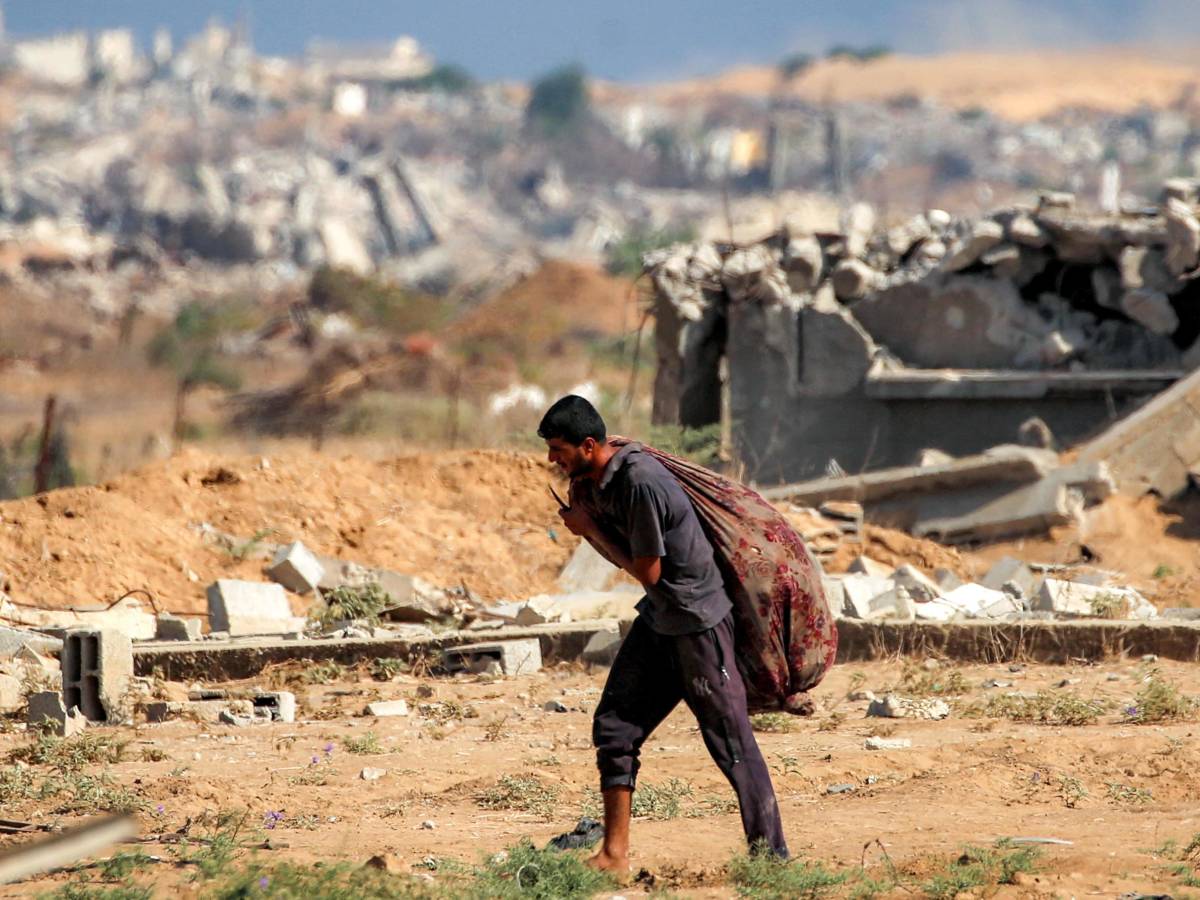 Gaza, Hamas: "Ci serve ancora tempo". Trump: "Entro domenica alle 18 o sarà l
