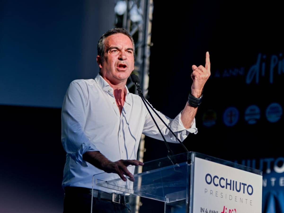 "Nei prossimi 5 anni darò nuovo impulso alla Calabria". Occhiuto chiude la campagna elettorale