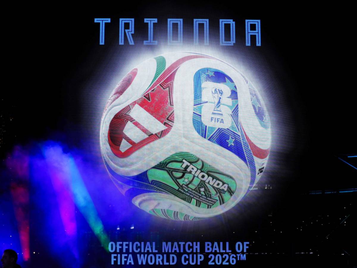 ecco trionda il pallone del mondiale un microchip interno lo collegher224 al var