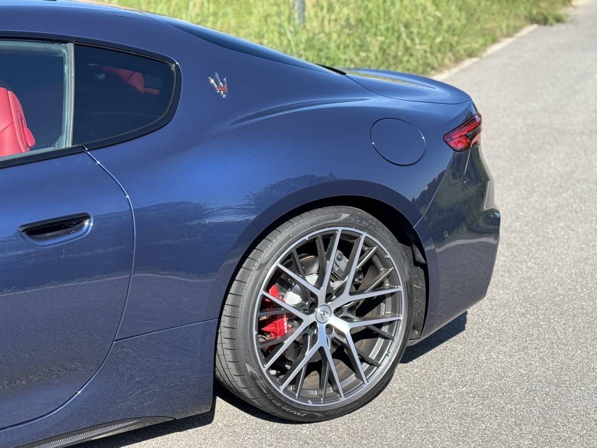 Maserati Granturismo Trofeo: la gallery dell'elegante GT italiana da 550 CV 9