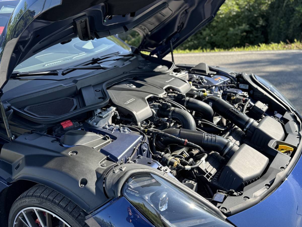 Maserati Granturismo Trofeo: la gallery dell'elegante GT italiana da 550 CV 12