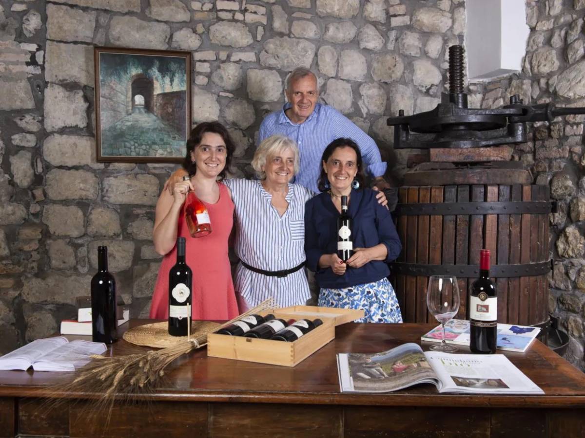 Camigliano, il cammello, un "Paesaggio inatteso" e il Brunello