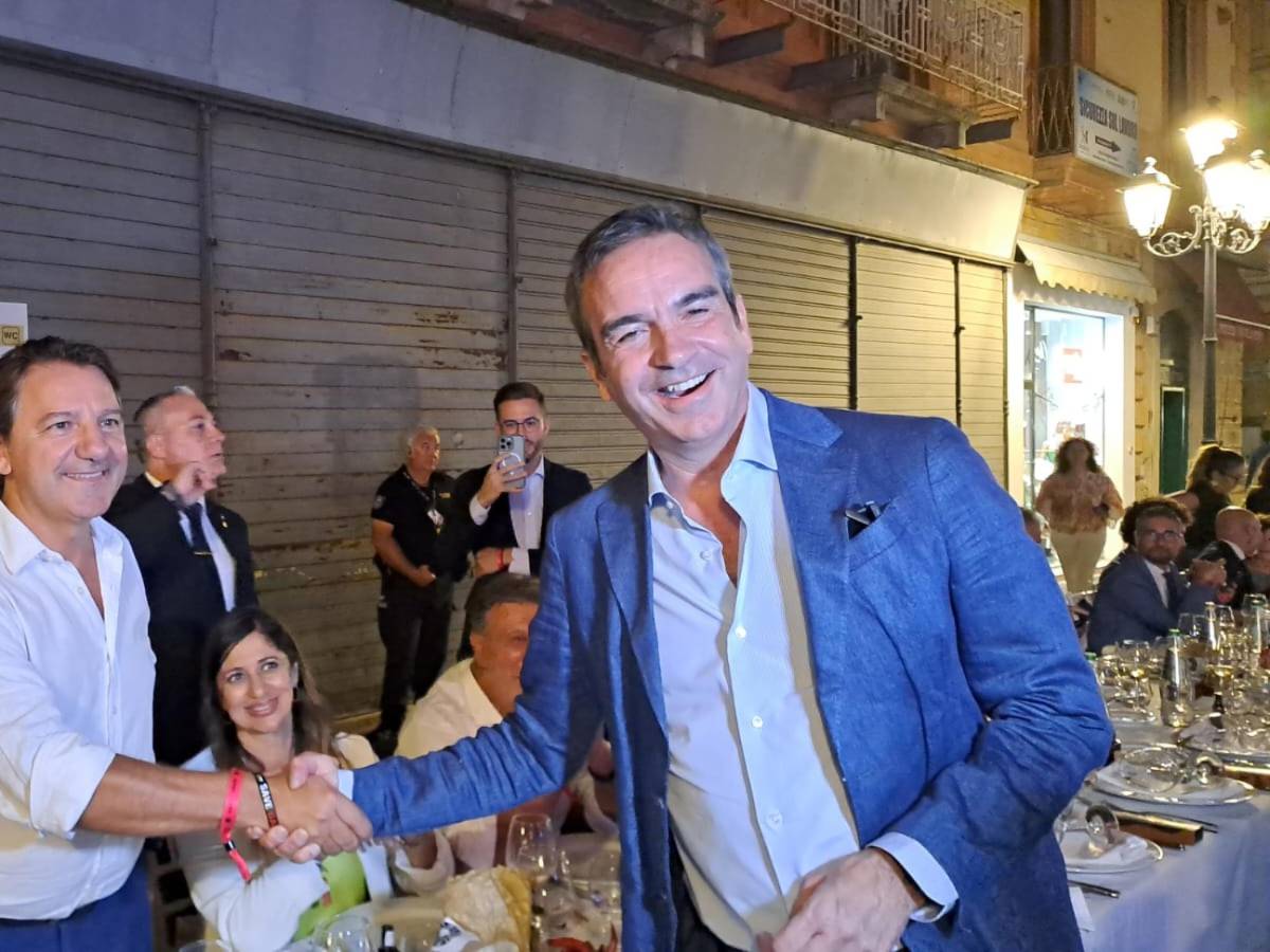 Elezioni regionali, parte lo spoglio in Calabria: sfida Occhiuto Tridico