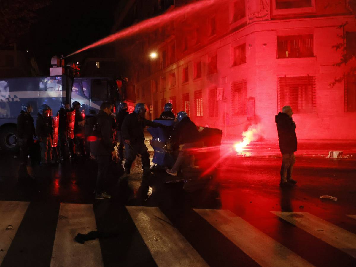 black block ed estremisti imbecilli che cercano visibilit224 ecco cosa 232 davvero successo a roma