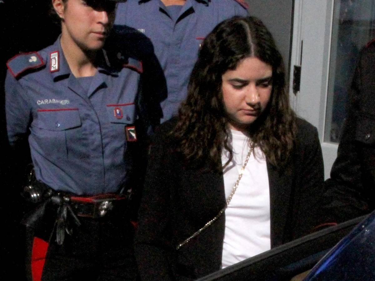 "Che ho fatto di male?", la domanda choc di Chiara Petrolini agli psichiatri "Che ho fatto di male?", la domanda choc di Chiara Petrolini agli psichiatri