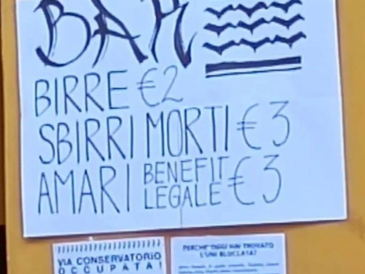sbirri morti 3 euro il cartello della vergogna alla statale occupata