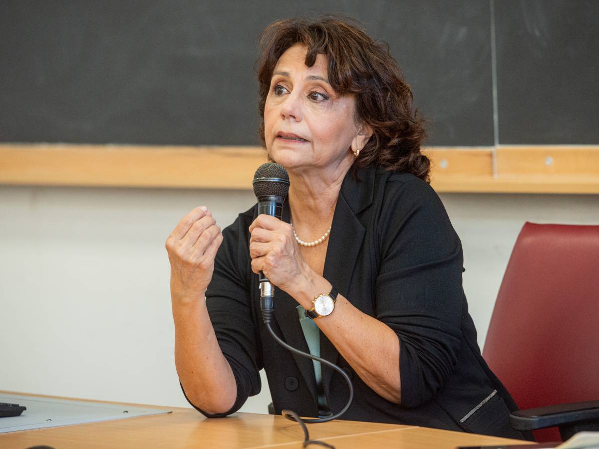 fascista la di cesare vuole censurare la casa editrice