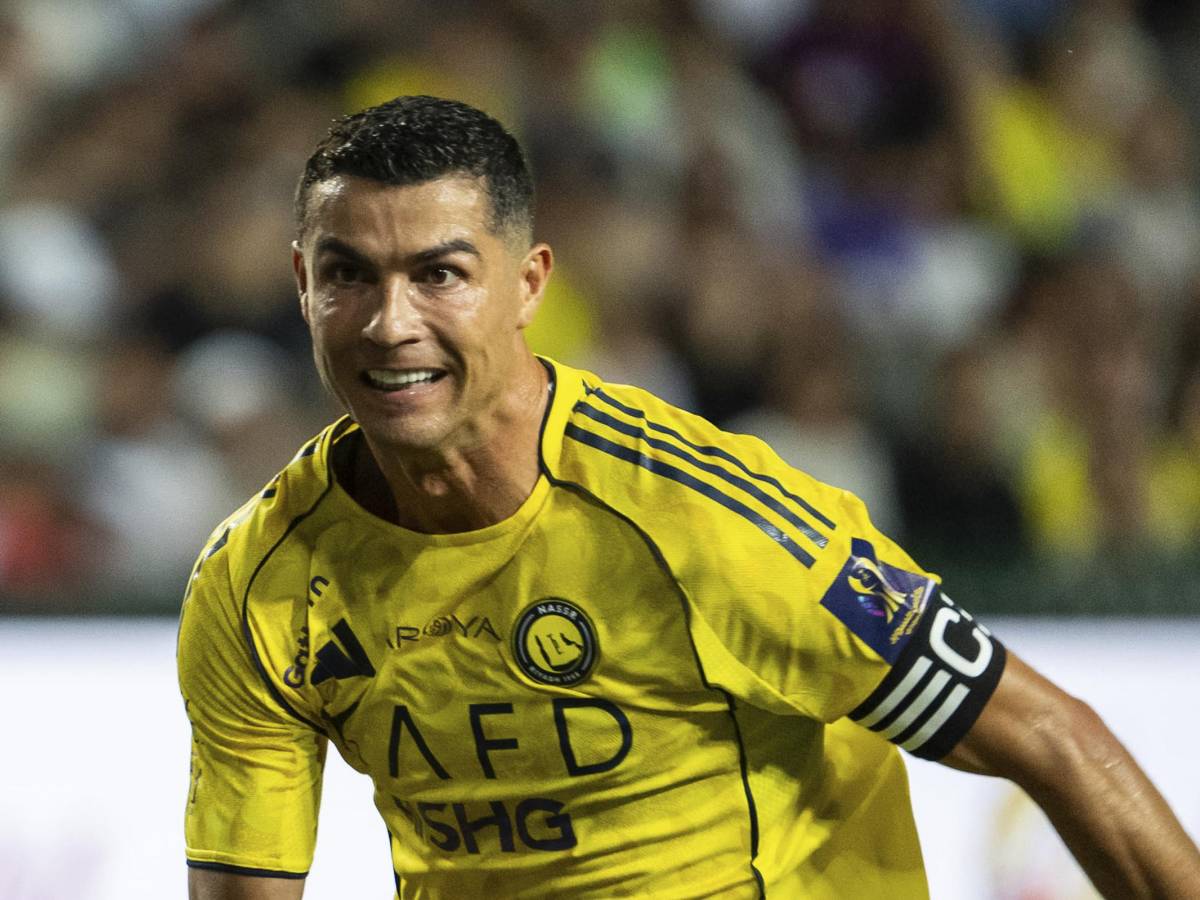 Cristiano Ronaldo inaugura “Vega”: il nuovo club super esclusivo di Madrid dove telefoni e foto sono vietati. Ecco quanto costa entrarci Cristiano Ronaldo inaugura “Vega”: il nuovo club super esclusivo di Madrid dove telefoni e foto sono vietati. Ecco quanto costa entrarci