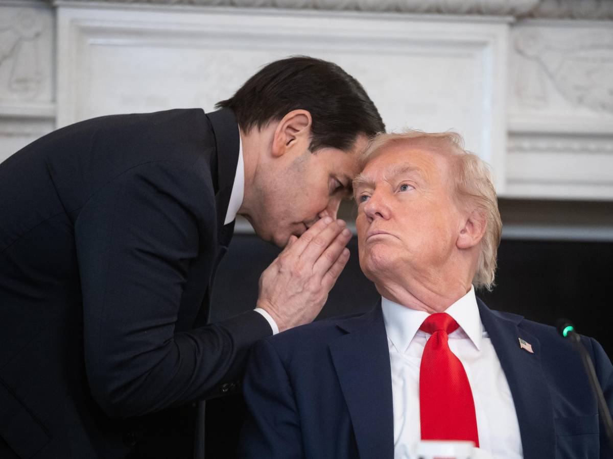 rubio la frase all orecchio e quel biglietto per trump cos236 sarai il primo a dare l annuncio su gaza da Ilgiornale.it rubio la frase all orecchio e quel biglietto per trump cos236 sarai il primo a dare l annuncio su gaza