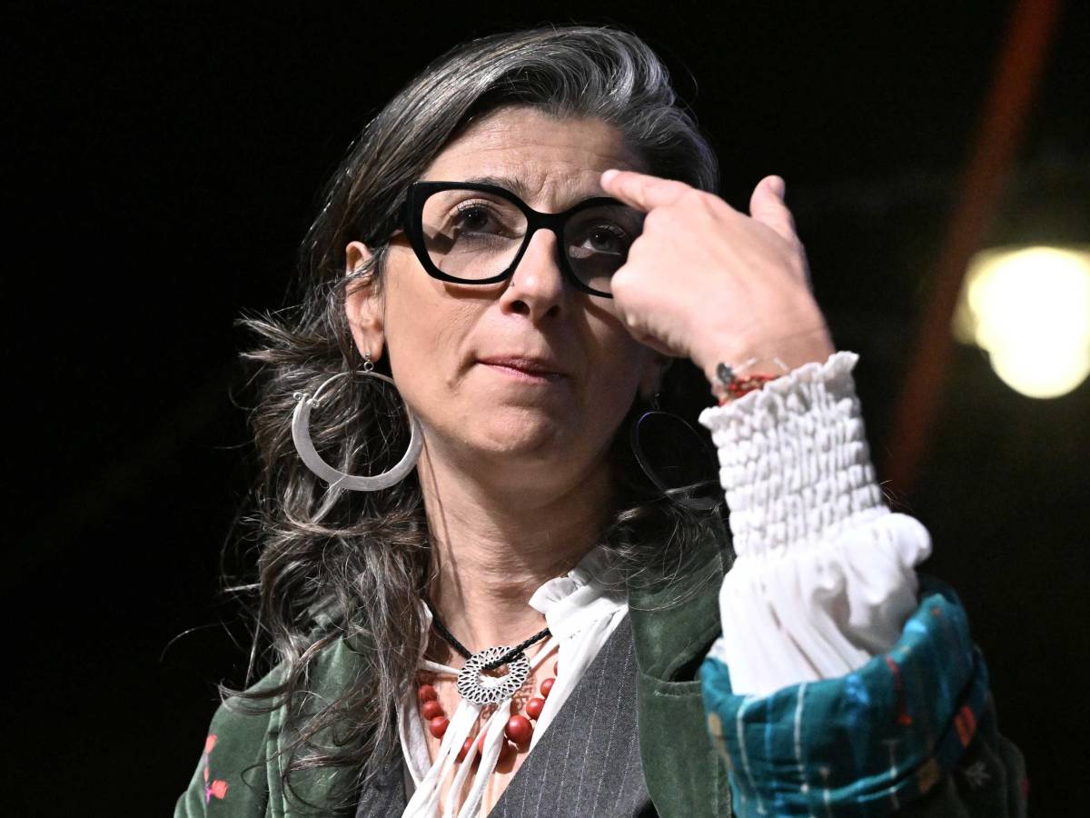milano non 232 napoli bufera e class action contro la albanese