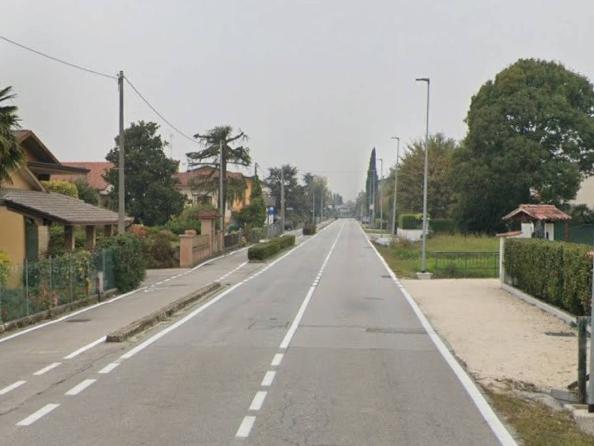 tragedia a udine 17enne muore investita da un auto mentre va a scuola