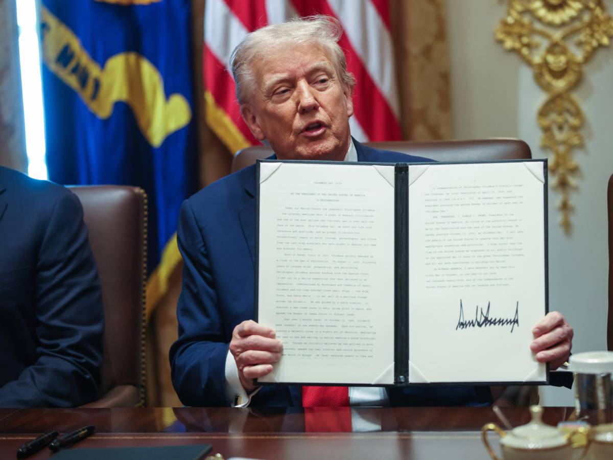 Lo scatto per il Nobel: anche la stampa liberal adesso spinge Donald. "Un diritto legittimo" Lo scatto per il Nobel: anche la stampa liberal adesso spinge Donald. "Un diritto legittimo"