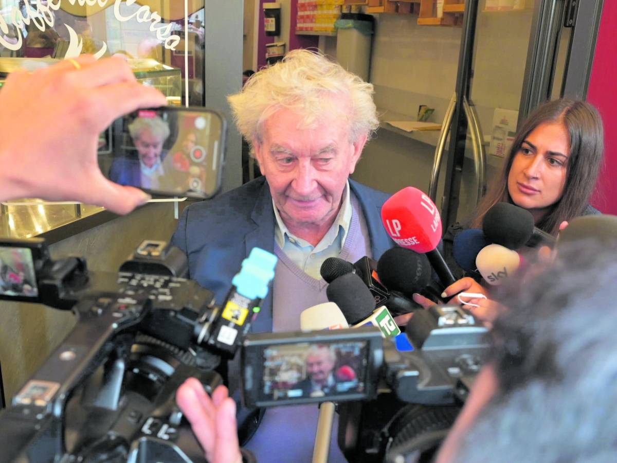 sono testimonial di una clinica dentale la mossa dell avvocato di andrea sempio