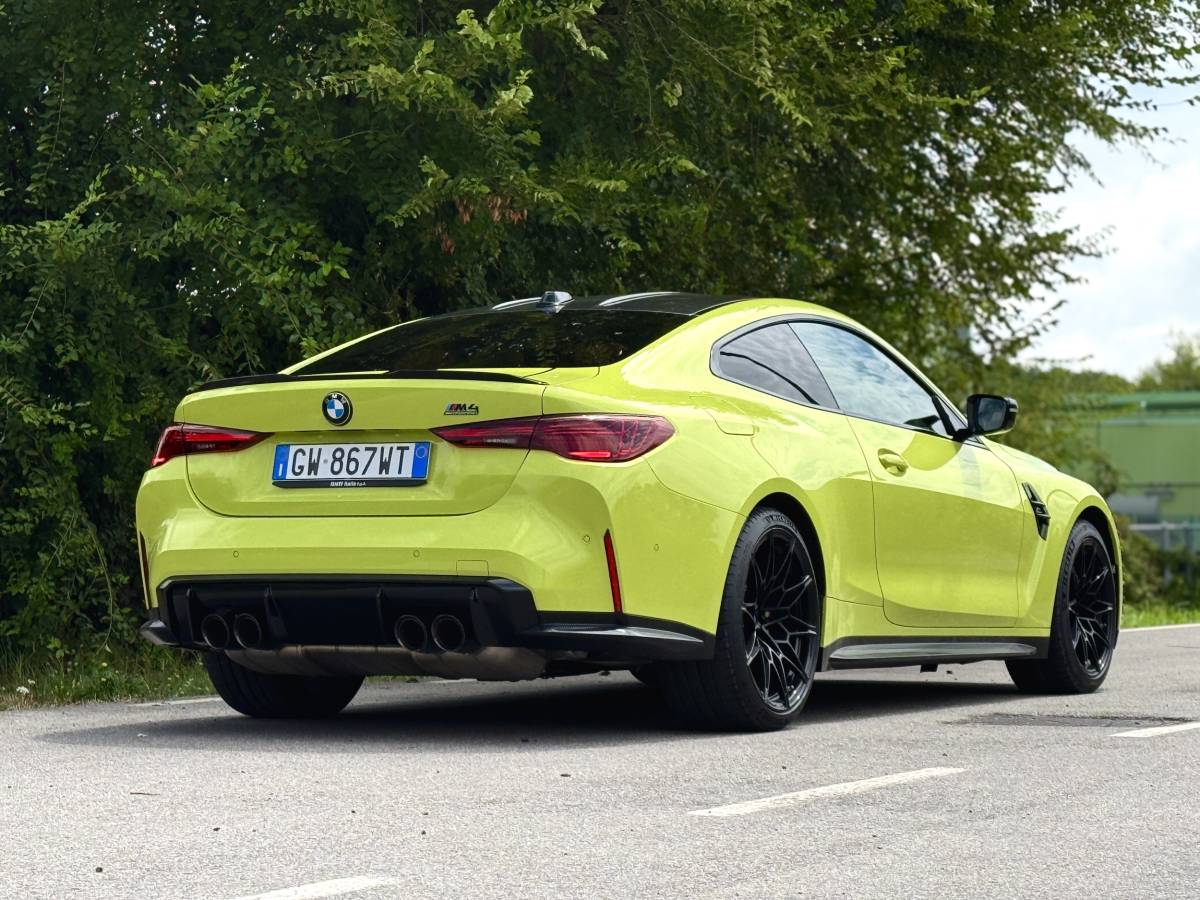 BMW M4 Competition xDrive: la gallery della sportiva bavarese  16