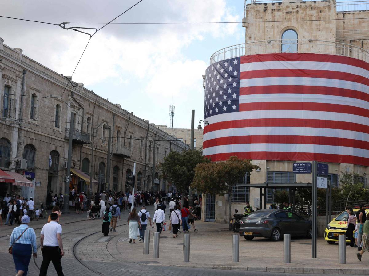 Israele prepara operazione "Blue Shield 6": pronto lo scudo per la visita lampo di Trump Israele prepara operazione "Blue Shield 6": pronto lo scudo per la visita lampo di Trump