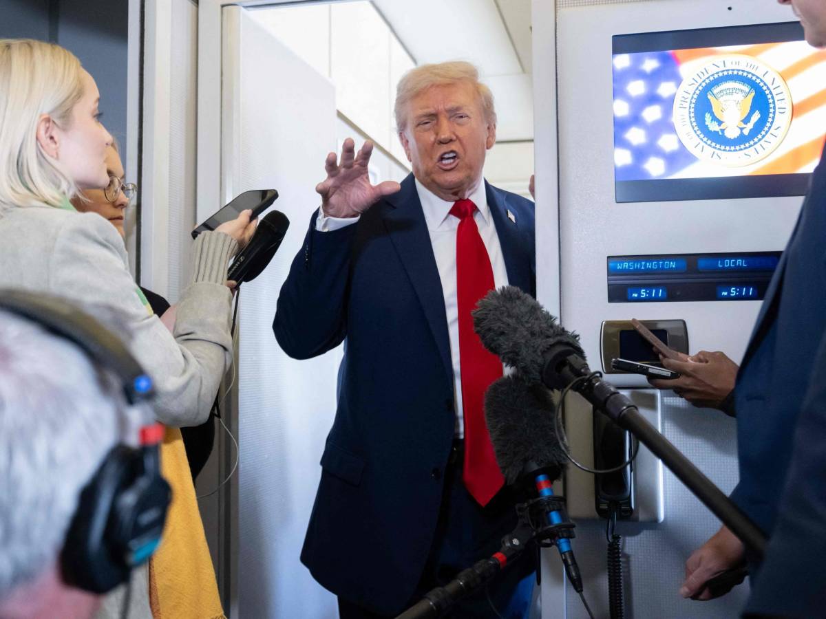 ne hanno tutti abbastanza trump atterra in israele per celebrare la fine della guerra e il rilascio degli ostaggi