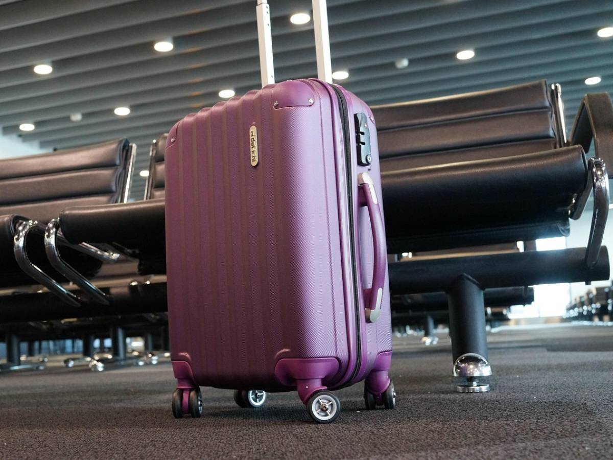 Bagaglio gratis fino a 7 kg, in arrivo la nuova regola per chi viaggia in aereo Bagaglio gratis fino a 7 kg, in arrivo la nuova regola per chi viaggia in aereo