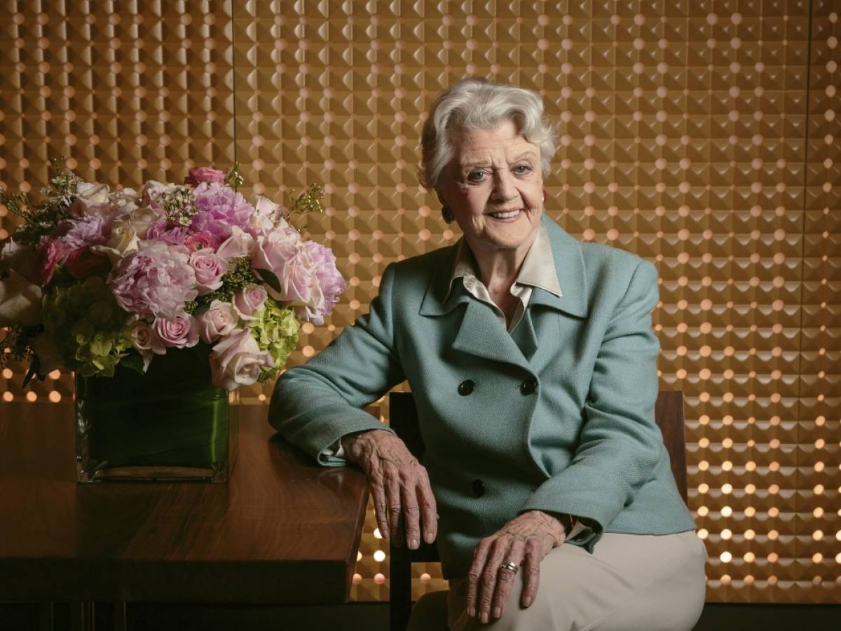 La "Signora in giallo" che veniva da Broadway: il talento senza età di Angela Lansbury La "Signora in giallo" che veniva da Broadway: il talento senza età di Angela Lansbury