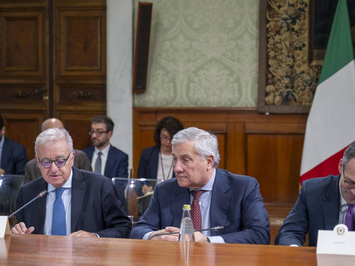 Via al "piano per Gaza" per la ricostruzione: due ospedali, università e case prefabbricate Via al "piano per Gaza" per la ricostruzione: due ospedali, università e case prefabbricate