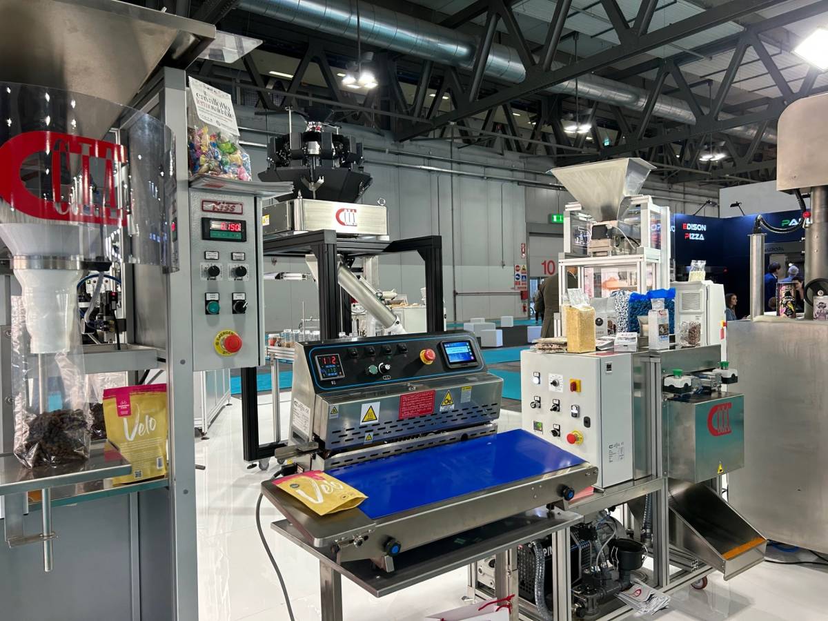 Host2025-espositore