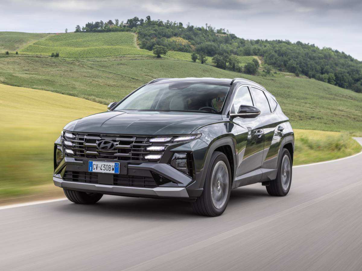 Hyundai Tucson Plug In Hybrid: scelta razionale in un periodo di transizione Hyundai Tucson Plug In Hybrid: scelta razionale in un periodo di transizione