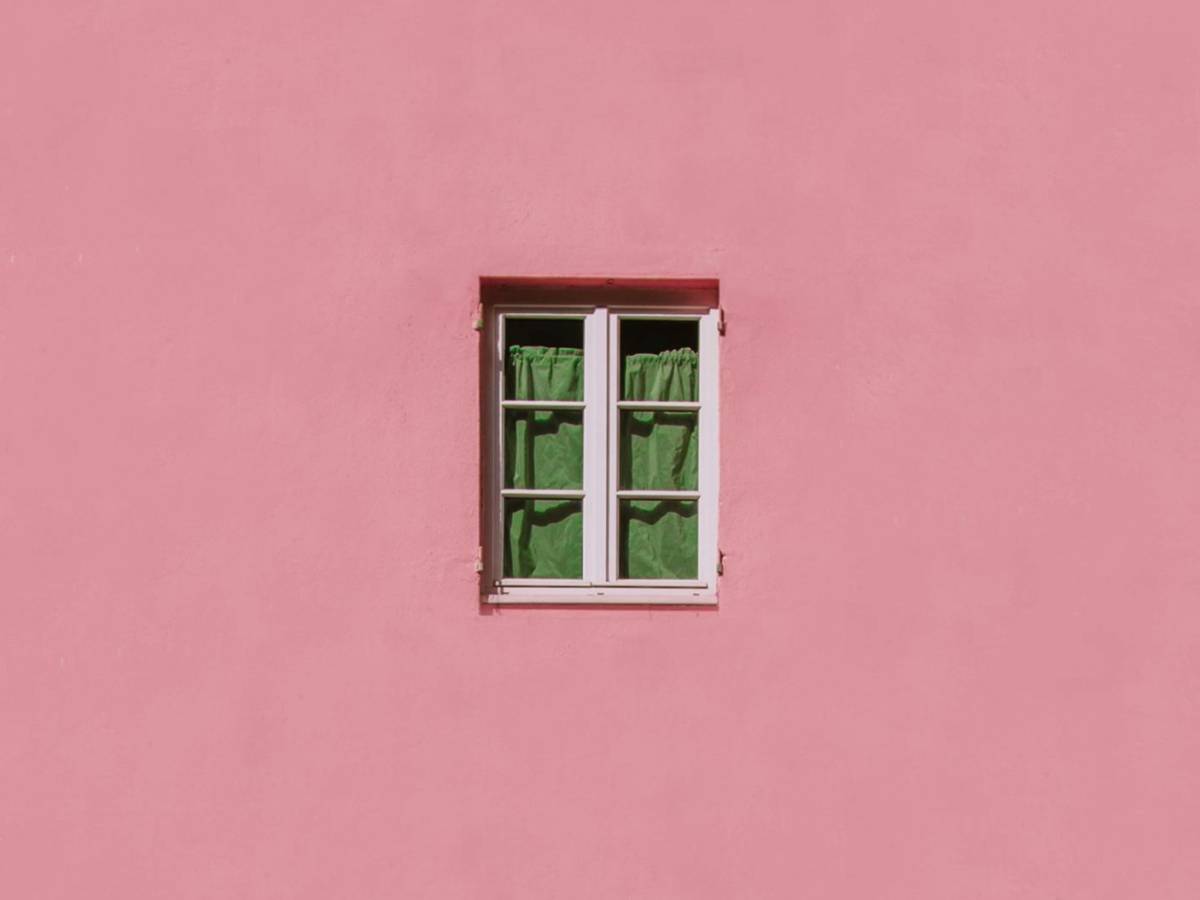 Aprire una finestra sul muro comune? Si può, ma solo rispettando alcune regole