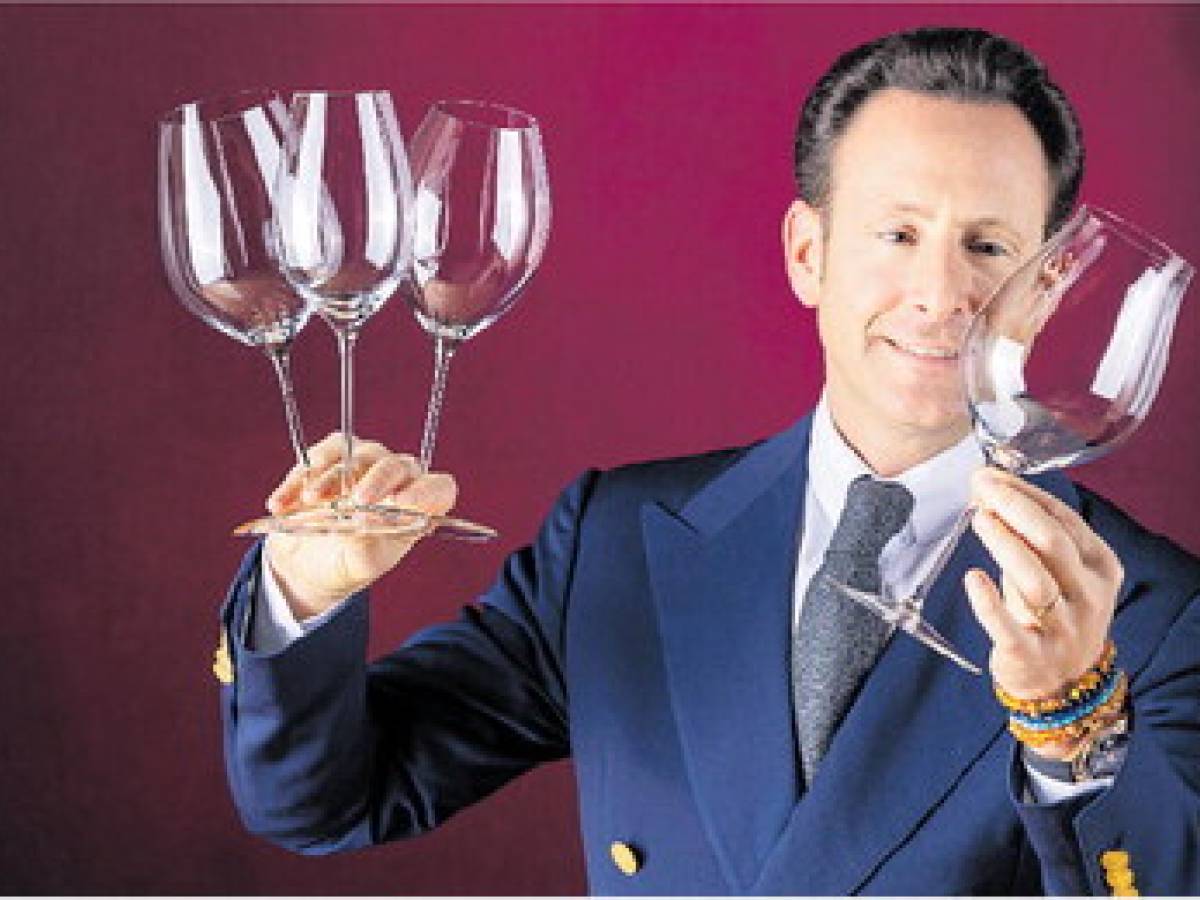 Nella fabbrica dei bicchieri che hanno cambiato il vino Nella fabbrica dei bicchieri che hanno cambiato il vino
