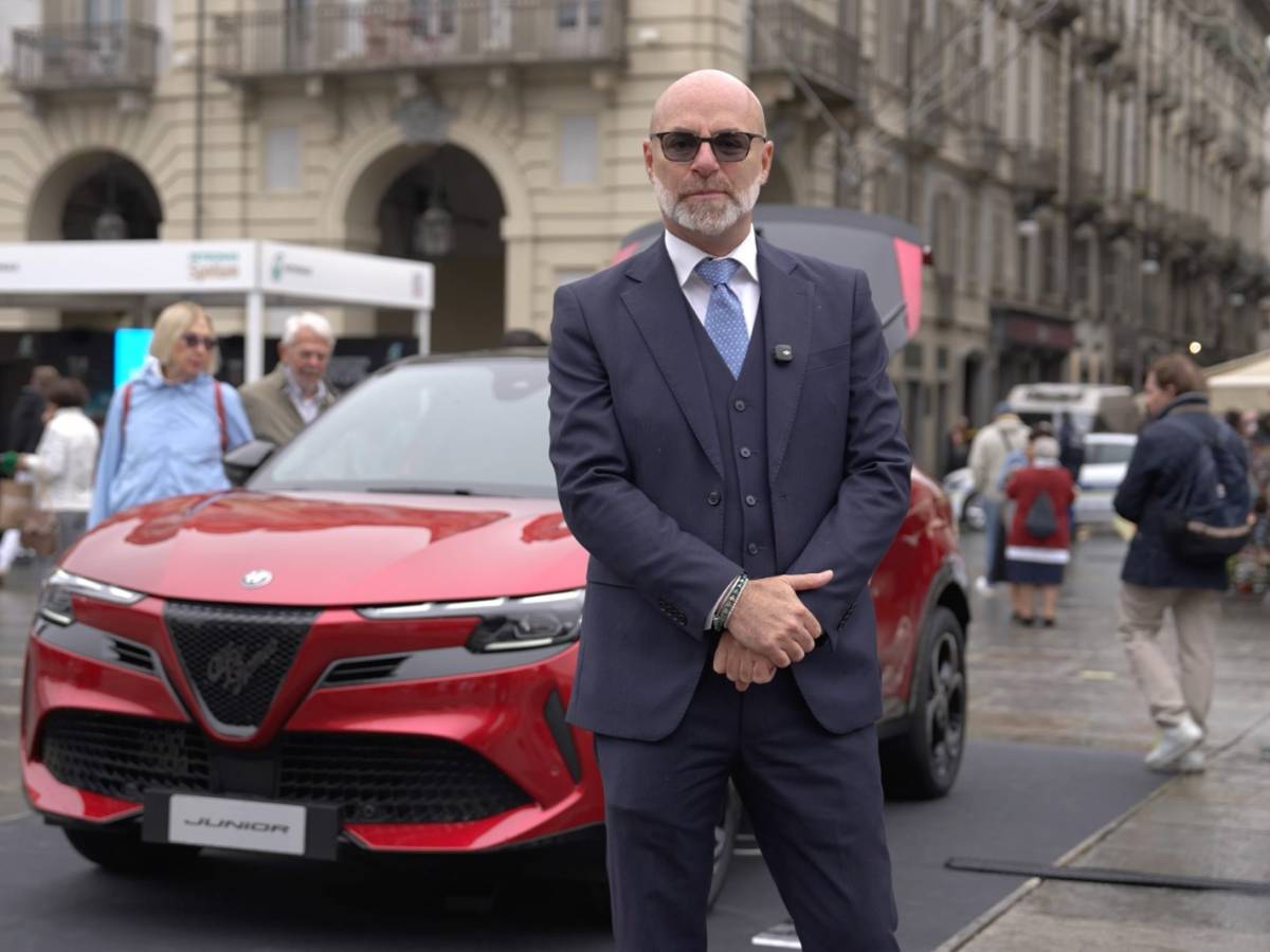 alfa romeo francesco pastore con design eleganza e sportivit224 la junior rispecchia i valori del marchio