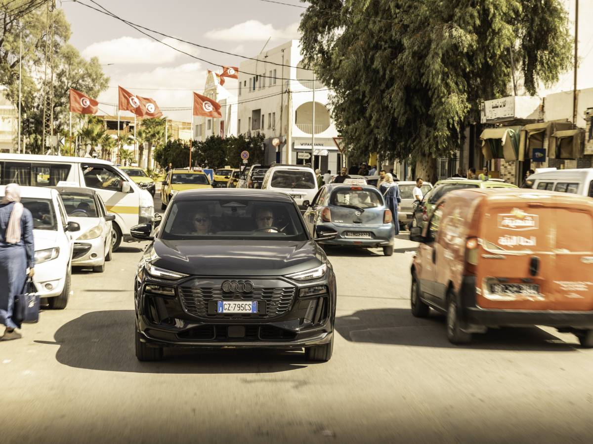 Audi SQ6 Sportback e-tron: il raid nel deserto del Sahara 15