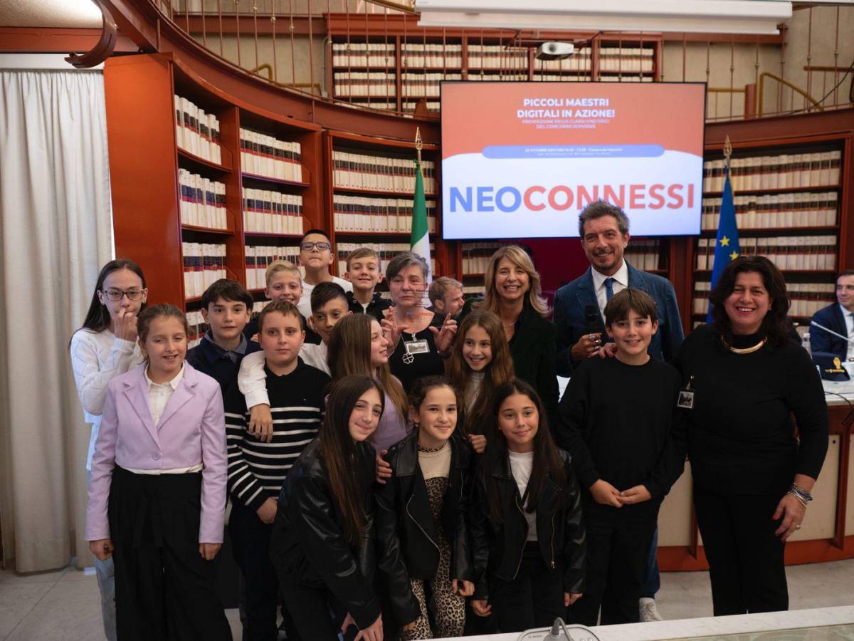 NeoConnessi, premiate le scuole vincitrici alla Camera dei deputati