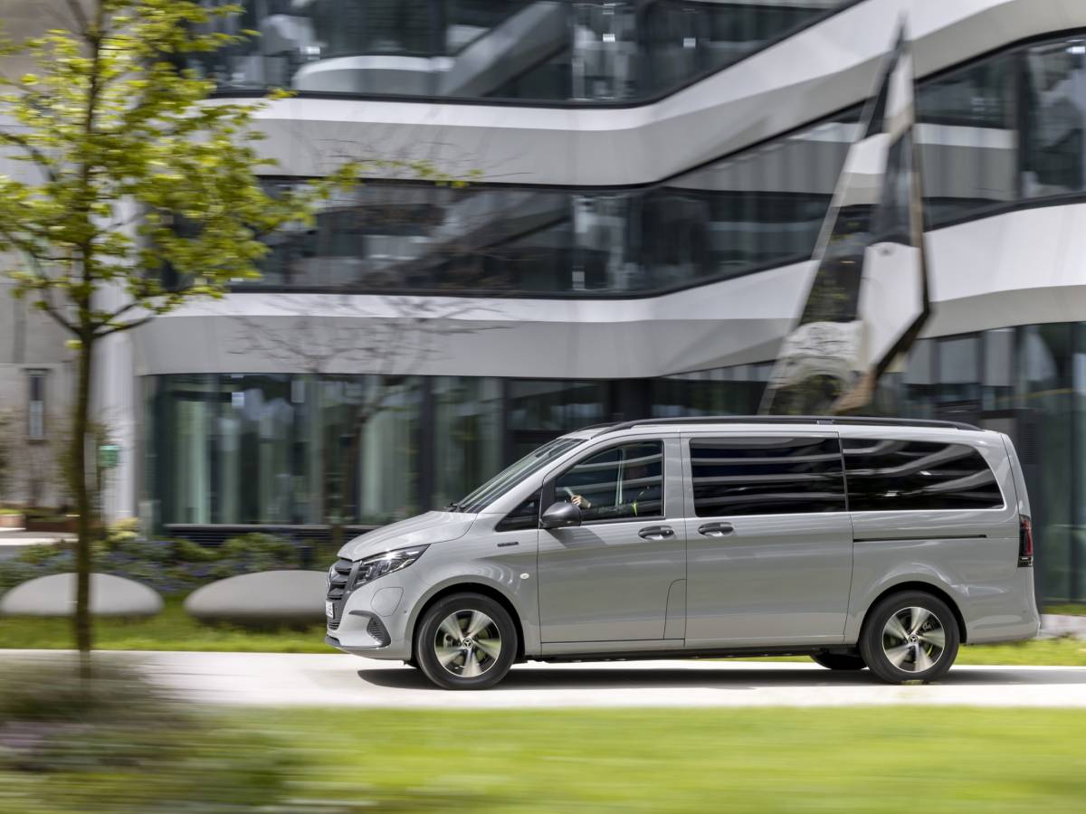 Mercedes Vito Tourer: viaggiare in squadra, viaggiare comodi Mercedes Vito Tourer: viaggiare in squadra, viaggiare comodi