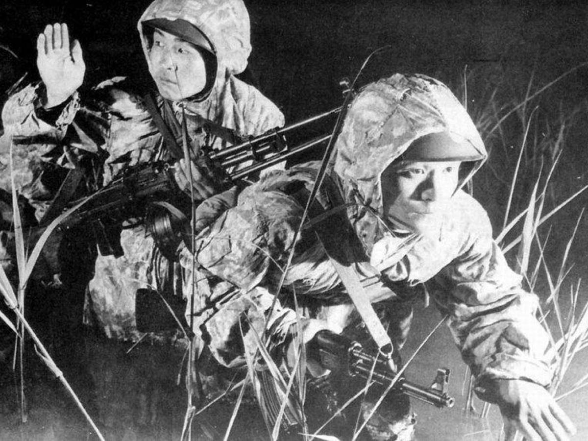 Sottomarini tascabili, uomini rana e mitra Skorpion: la lunga storia dei raid di Pyongyang Sottomarini tascabili, uomini rana e mitra Skorpion: la lunga storia dei raid di Pyongyang