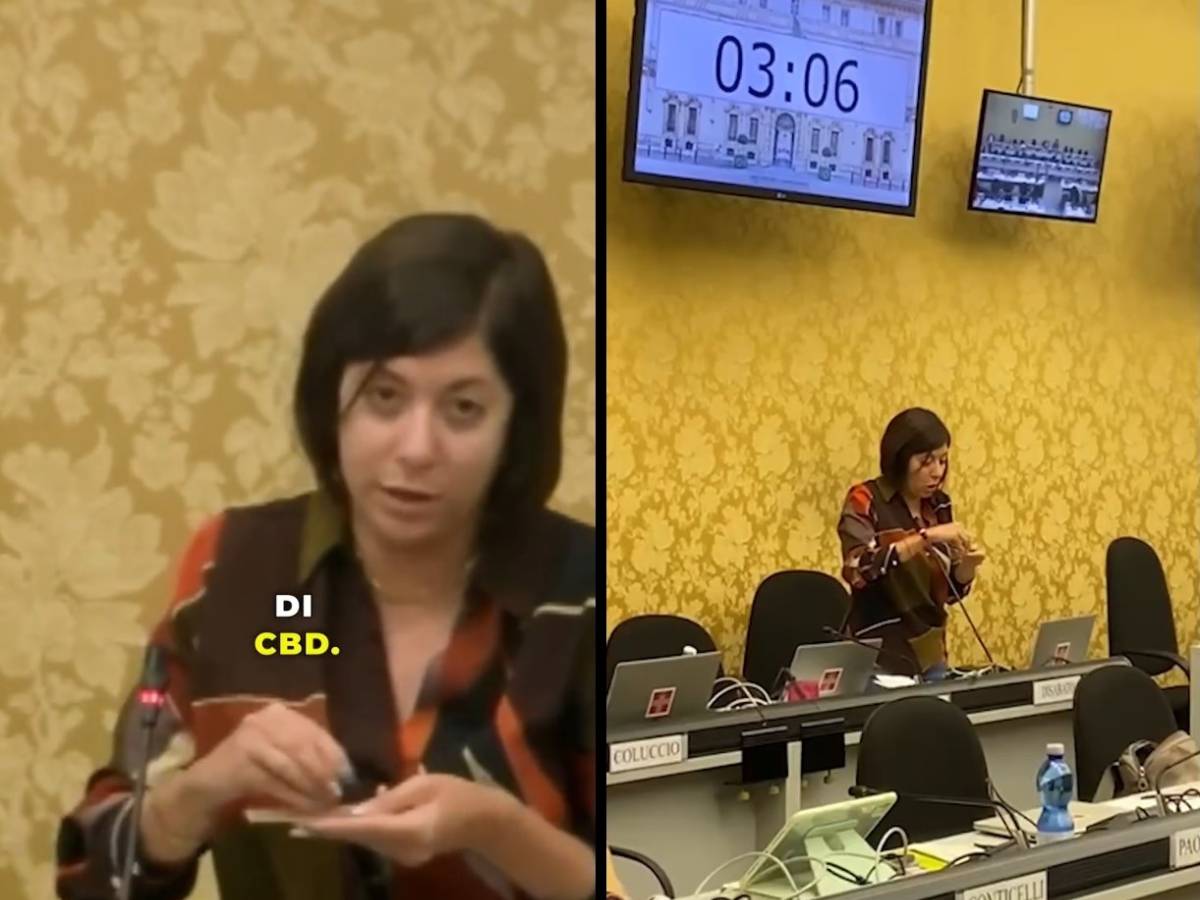 la grillina rolla una canna in consiglio regionale bufera in piemonte da Ilgiornale.it la grillina rolla una canna in consiglio regionale bufera in piemonte