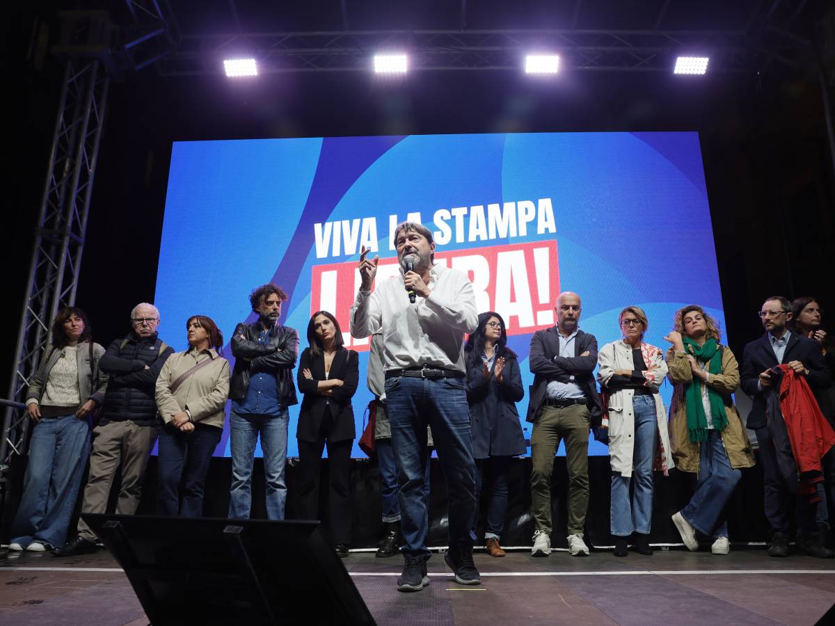 In Italia chi è di destra viene criminalizzato In Italia chi è di destra viene criminalizzato