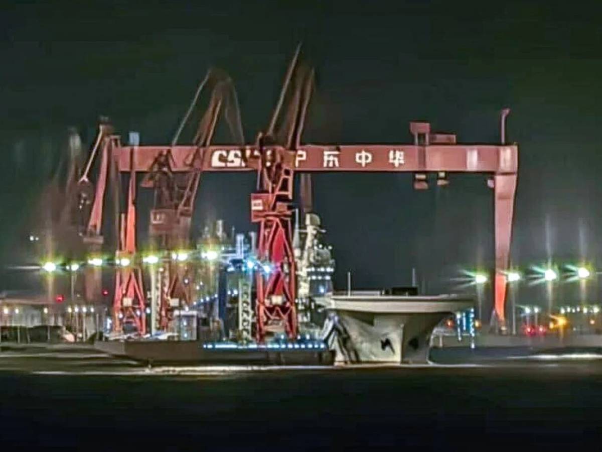 nave da guerra anfibia e droni la cina prepara il binomio d assalto cosa svelano le immagini da Ilgiornale.it nave da guerra anfibia e droni la cina prepara il binomio d assalto cosa svelano le immagini