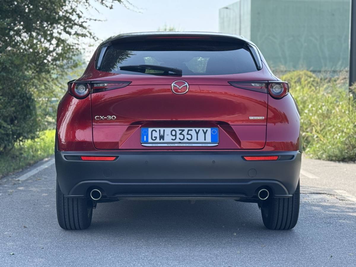 Mazda CX-30 2025: la gallery del crossover con il nuovo 2.5 ibrido 6