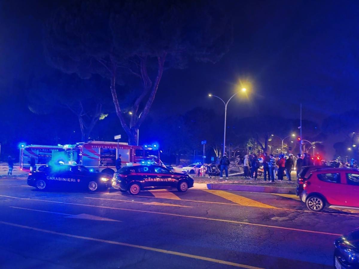 Folle gara di velocità a Roma, un Folle gara di velocità a Roma, un