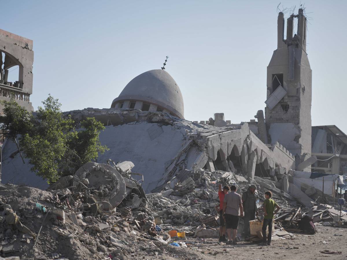 Hamas apre alla consegna delle armi. Netanyahu: "Nostro veto sui membri della forza a Gaza" Hamas apre alla consegna delle armi. Netanyahu: "Nostro veto sui membri della forza a Gaza"
