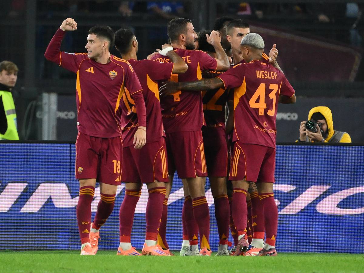 La Roma stende il Parma 2-1 e raggiunge il Napoli