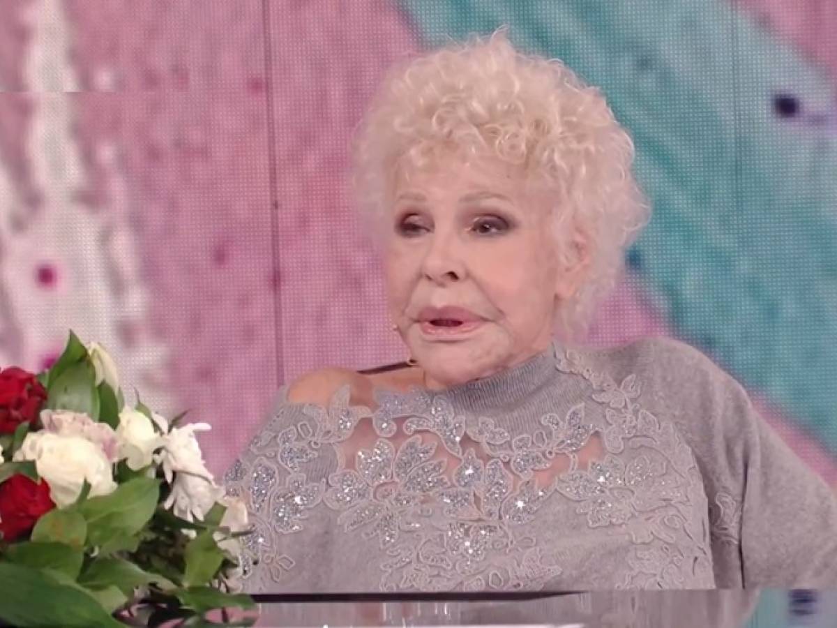 Ornella Vanoni: "Non fumo più canne, ma i sonniferi..." Ornella Vanoni: "Non fumo più canne, ma i sonniferi..."