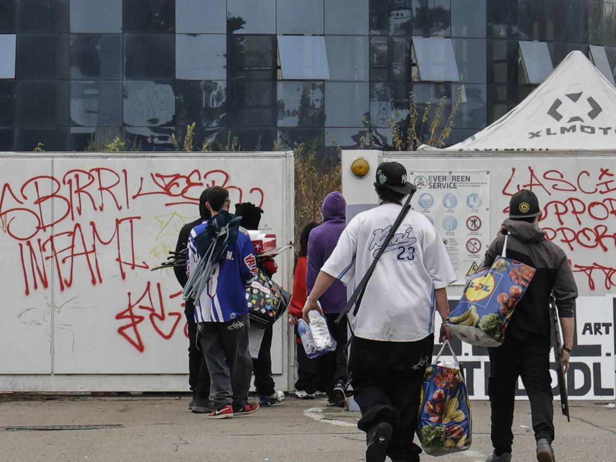 ilaria cucchi e il rave di modena questa 232 l italia del dl sicurezza fermatevi