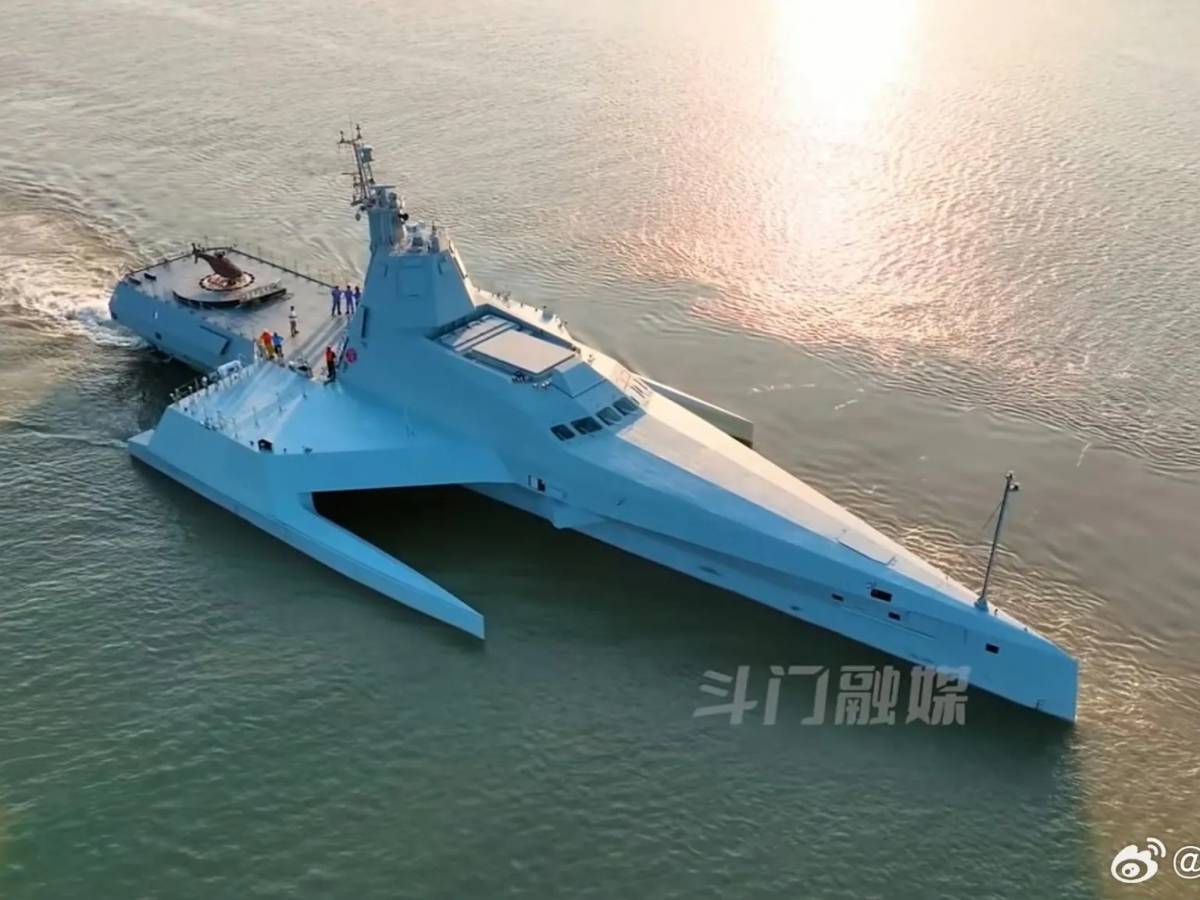 "Ha costruito un super drone trimarano". cosa svelano le immagini satellitari sulla Cina "Ha costruito un super drone trimarano". cosa svelano le immagini satellitari sulla Cina