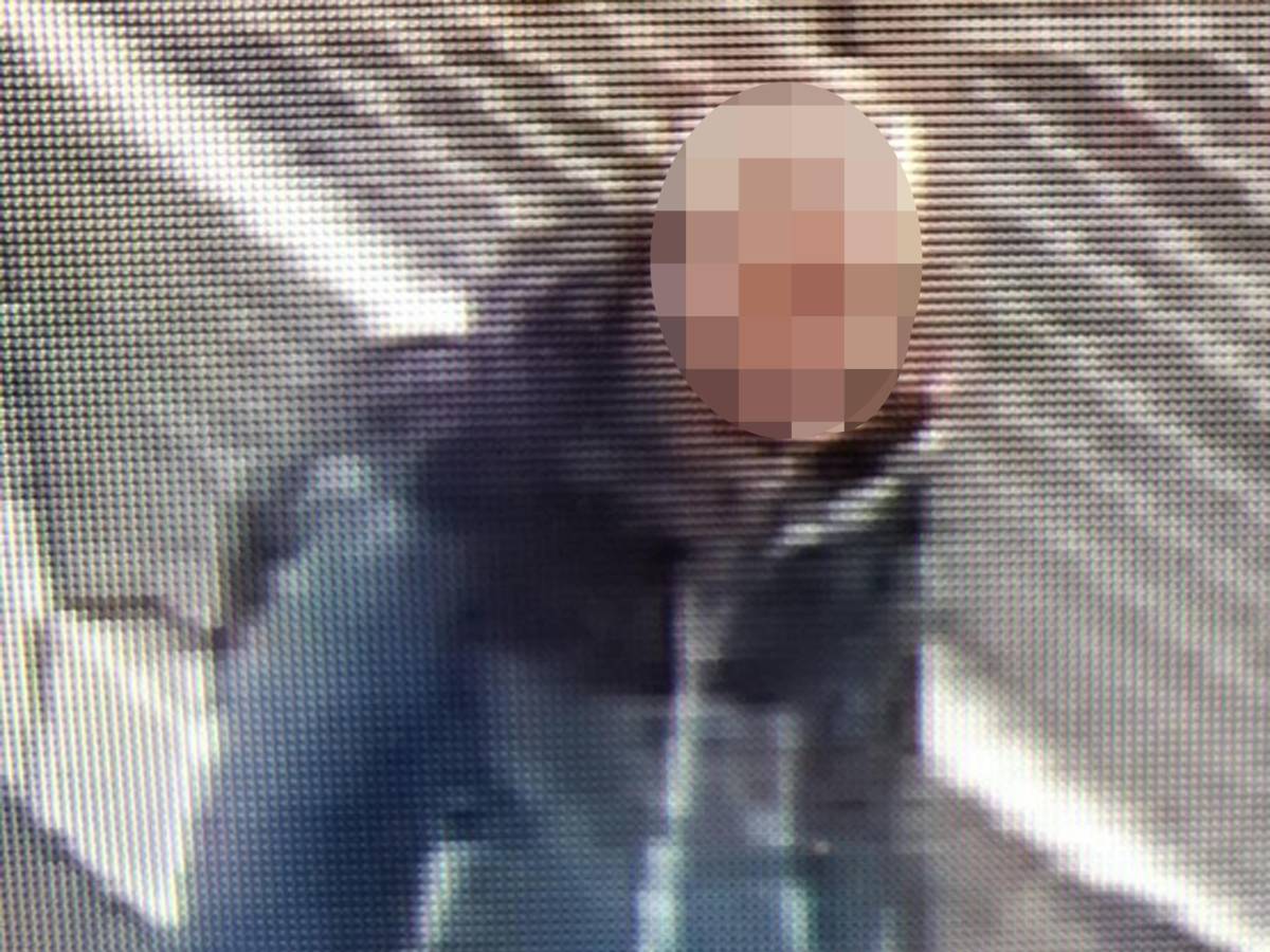 Accoltellata senza motivo. Sbandato preso dopo 11 ore