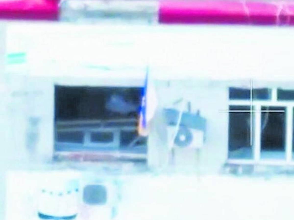 Schiaffo ai russi, al comune di Pokrovsk spunta la bandiera ucraina