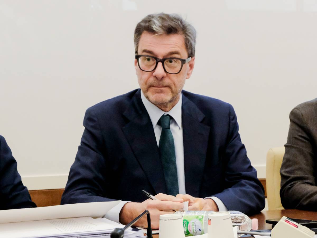 da taglio irpef 3 miliardi per tutelare il ceto medio giorgetti difende la manovra da Ilgiornale.it da taglio irpef 3 miliardi per tutelare il ceto medio giorgetti difende la manovra
