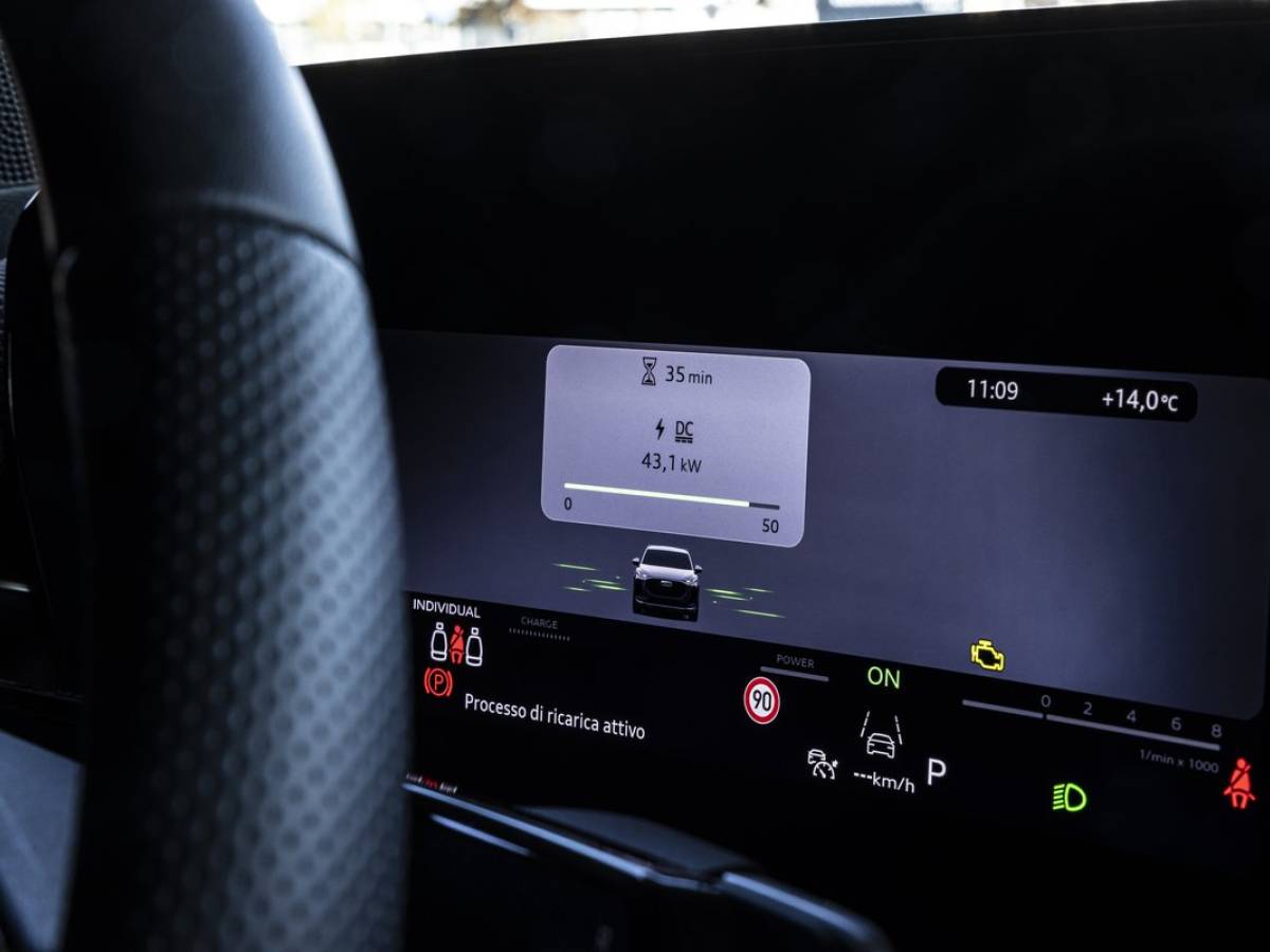 Audi Q3 e-hybrid: guarda la gallery 16