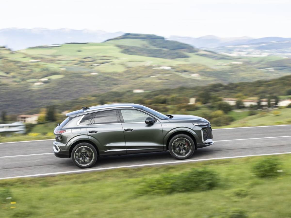 Audi Q3 e-hybrid: guarda la gallery 17